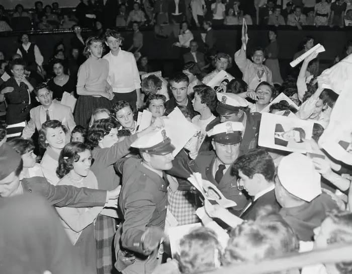 Framed Print : Eddie Fisher Signing Autographs Framed Print : Eddie Fisher Signing Autographs