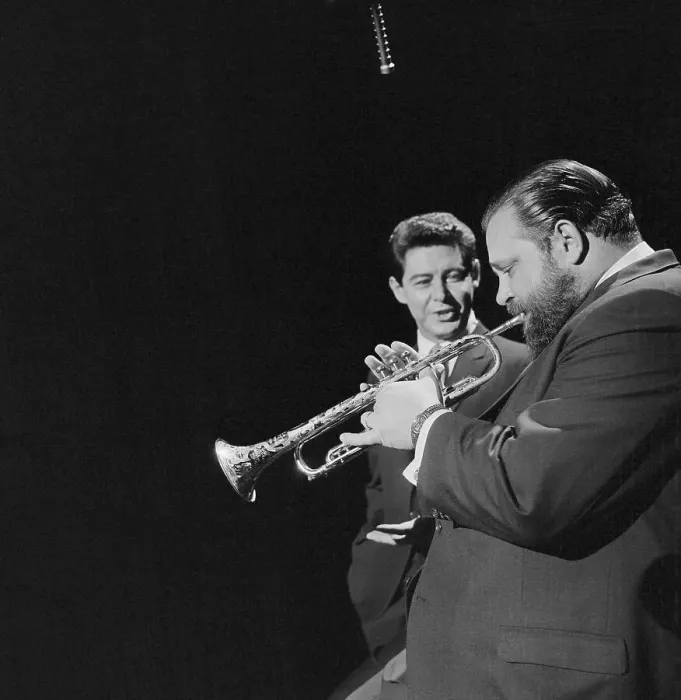 Framed Print : Eddie Fisher Singing to Al Hirt's Horn Framed Print : Eddie Fisher Singing to Al Hirt's Horn