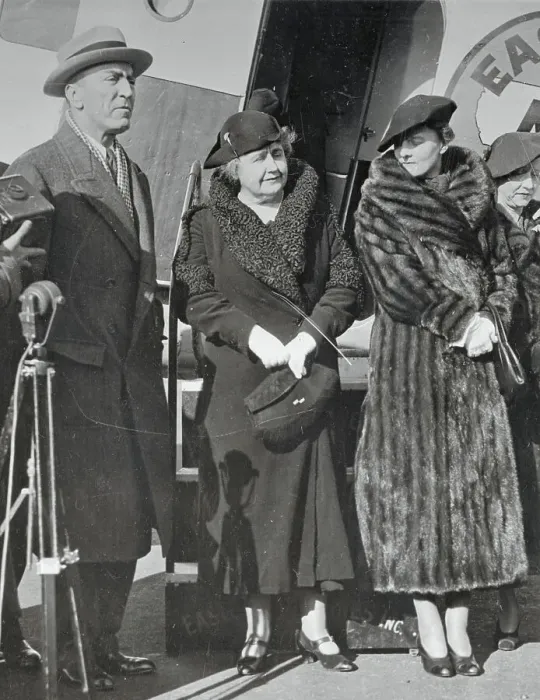 Framed Print : Eddie Rickenbacker with Mrs Woodrow Wilson and Mrs Eugene Meyer Framed Print : Eddie Rickenbacker with Mrs Woodrow Wilson and Mrs Eugene Meyer