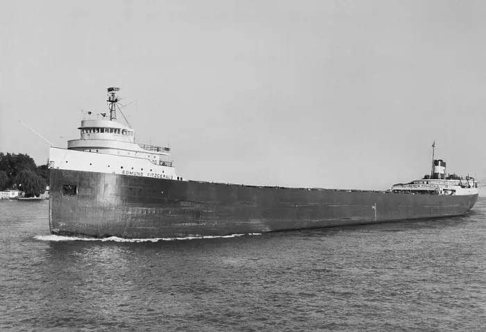 Framed Print : The Edmund Fitzgerald Sailing Framed Print : The Edmund Fitzgerald Sailing