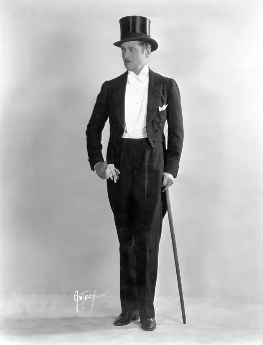 Framed Print : Edmund Lowe Framed Print : Edmund Lowe