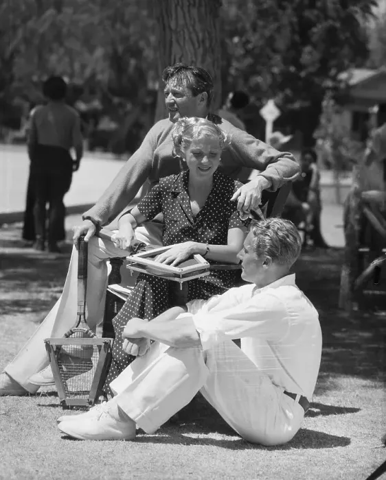 Framed Print : Edmund Lowe with Lilyan Tashman and Gene Raymond Framed Print : Edmund Lowe with Lilyan Tashman and Gene Raymond