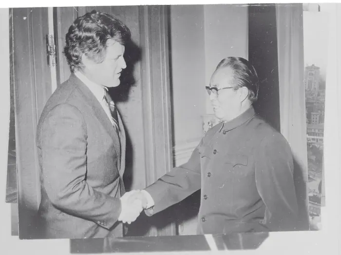 Framed Print : Edward Kennedy and Hua Huand Shaking Hands Framed Print : Edward Kennedy and Hua Huand Shaking Hands