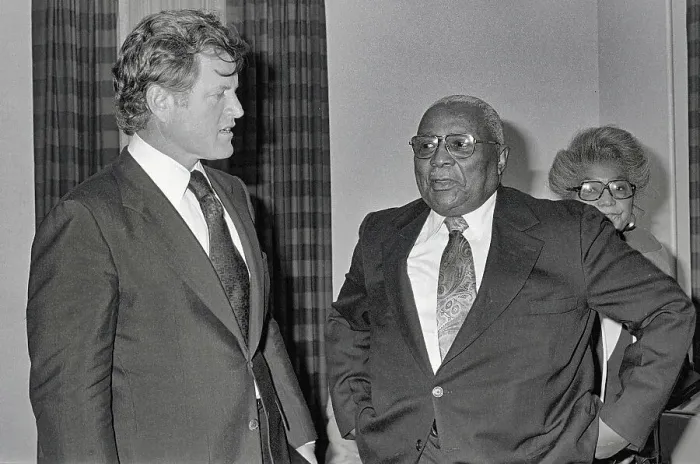 Framed Print : Edward Kennedy Talking with Martin Luther King Sr Framed Print : Edward Kennedy Talking with Martin Luther King Sr