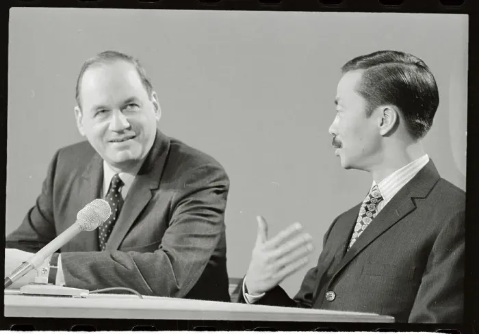 : Edwin Newman with Nguyen Cao Ky : Edwin Newman with Nguyen Cao Ky