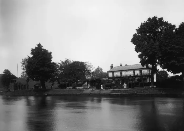 Framed Print : Eel Pie Island Framed Print : Eel Pie Island