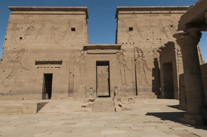Framed Print : Egyptian pylon fronting the Temple of Isis at Philae on Lake Nasser