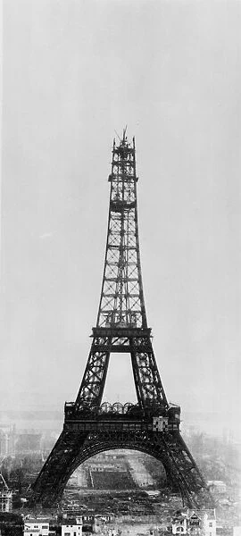 Eiffel Construction 9