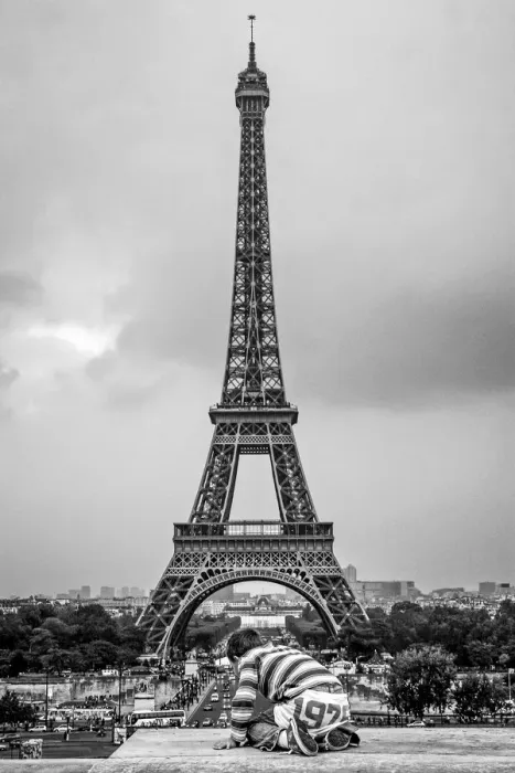 Framed Print : Eiffel Tower Framed Print : Eiffel Tower