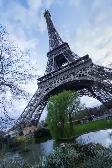 Framed Print : Eiffel Tower Framed Print : Eiffel Tower