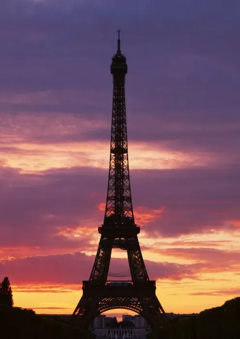 Framed Print : Eiffel Tower Framed Print : Eiffel Tower