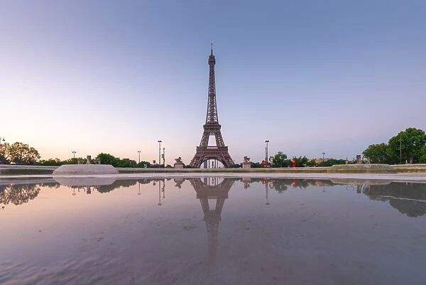 Eiffel tower with reflection at Trocadero fountains