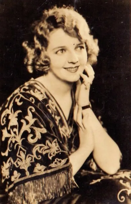 Framed Print : Eileen Sedgwick, Beauties series, Player's Cigarettes collectible tobacco card, 1937 Framed Print : Eileen Sedgwick, Beauties series, Player's Cigarettes collectible tobacco card, 1937