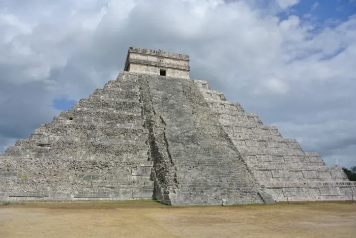 Framed Print : El Castillo, Chichen Itza Framed Print : El Castillo, Chichen Itza