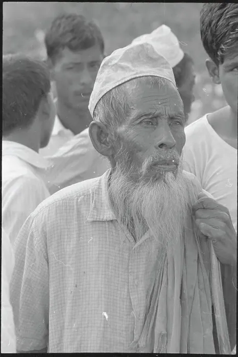 Framed Print : Elderly Man During Pakistan and India Unrest Framed Print : Elderly Man During Pakistan and India Unrest