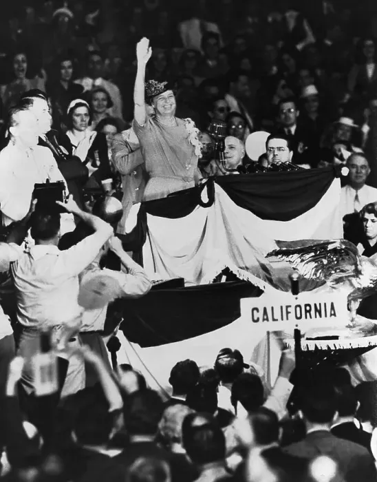 Framed Print : Eleanor Roosevelt at 1940 Democratic Convention Framed Print : Eleanor Roosevelt at 1940 Democratic Convention