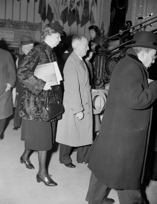 Framed Print : Eleanor Roosevelt with James F. Byrnes Framed Print : Eleanor Roosevelt with James F. Byrnes
