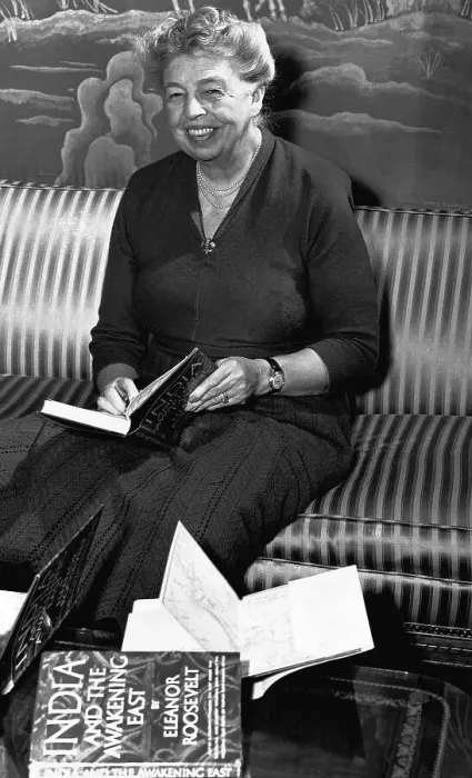 Framed Print : Eleanor Roosevelt Signing Books Framed Print : Eleanor Roosevelt Signing Books