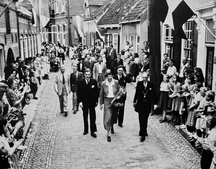 Framed Print : Eleanor Roosevelt Visiting Dutch Village Framed Print : Eleanor Roosevelt Visiting Dutch Village