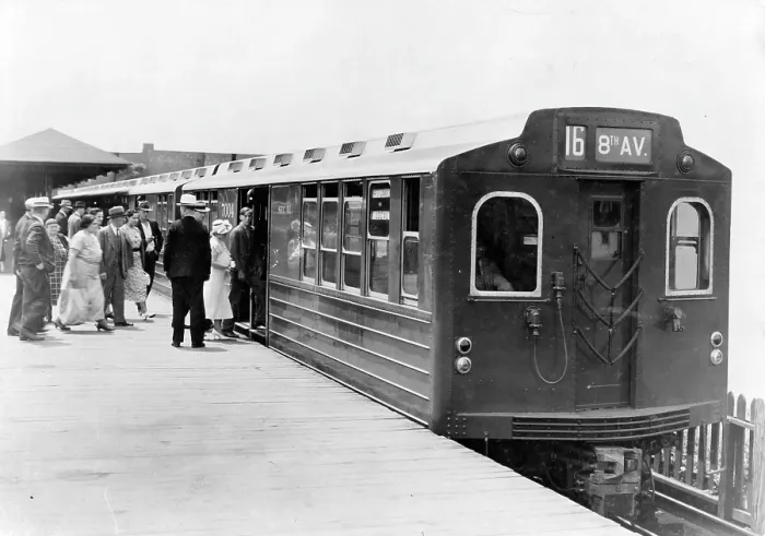 Framed Print : Elevated Railway In New York City, New York Framed Print : Elevated Railway In New York City, New York