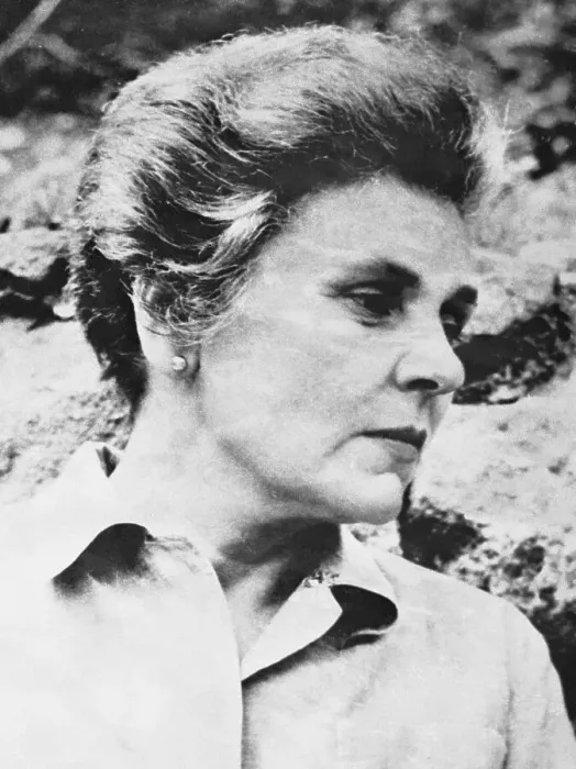 Framed Print : Elizabeth Bishop Framed Print : Elizabeth Bishop