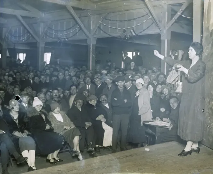 Framed Print : Elizabeth Flynn Addressing Mill Workers Framed Print : Elizabeth Flynn Addressing Mill Workers