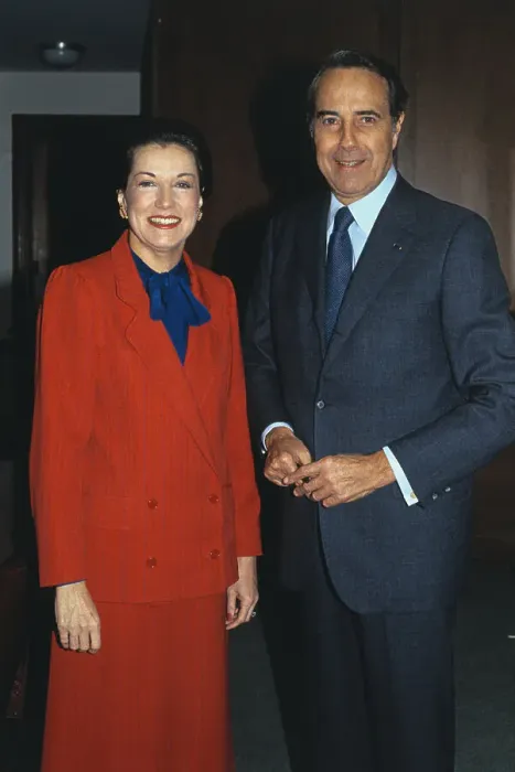 Framed Print : Elizabeth and Robert Dole Standing Framed Print : Elizabeth and Robert Dole Standing