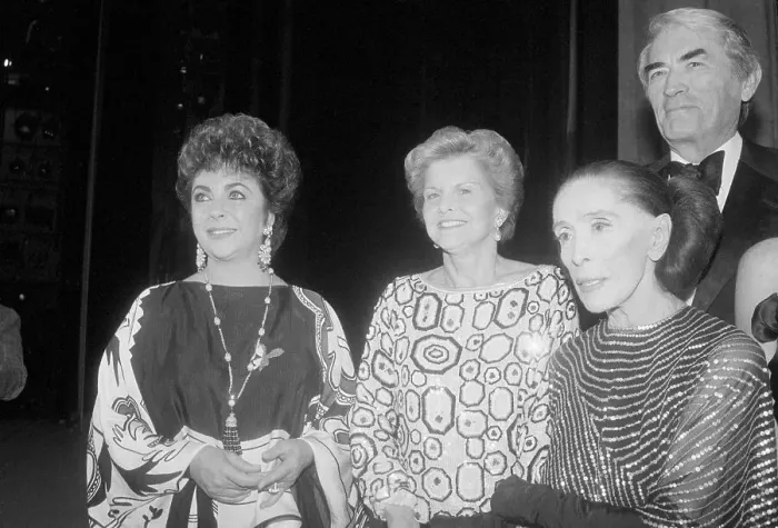 Framed Print : Elizabeth Taylor, Betty Ford, Martha Graham, and Gregory Peck