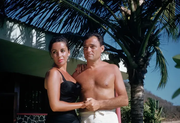 Framed Print : Elizabeth Taylor and Husband Mike Todd Framed Print : Elizabeth Taylor and Husband Mike Todd