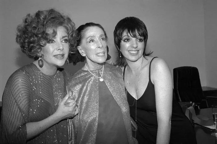 Framed Print : Elizabeth Taylor, Martha Graham and Liza Minnelli Framed Print : Elizabeth Taylor, Martha Graham and Liza Minnelli