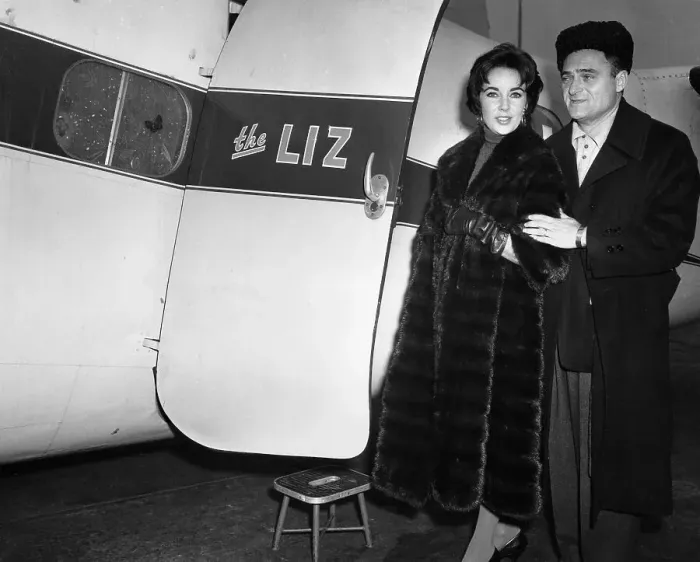 Framed Print : Elizabeth Taylor and Mike Todd Framed Print : Elizabeth Taylor and Mike Todd