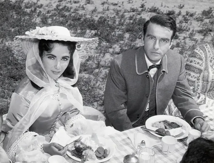 Framed Print : Elizabeth Taylor and Montgomery Clift Framed Print : Elizabeth Taylor and Montgomery Clift