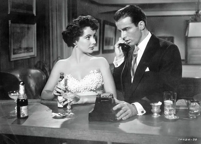 Framed Print : Elizabeth Taylor and Montgomery Clift in A Place in the Sun Framed Print : Elizabeth Taylor and Montgomery Clift in A Place in the Sun