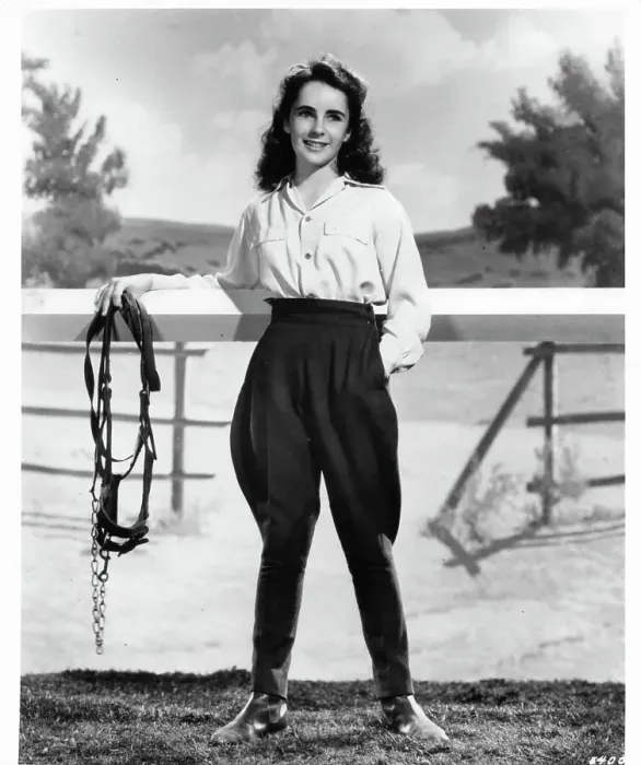 Framed Print : Elizabeth Taylor In National Velvet Framed Print : Elizabeth Taylor In National Velvet