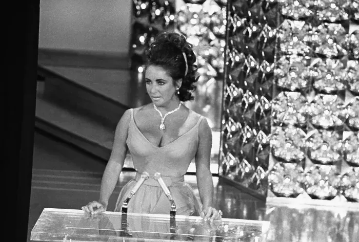 Framed Print : Elizabeth Taylor at Podium to Present Academy Award Framed Print : Elizabeth Taylor at Podium to Present Academy Award