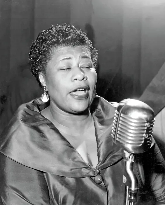Framed Print : Ella Fitzgerald Performs Framed Print : Ella Fitzgerald Performs