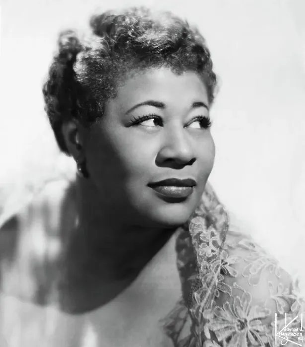 Framed Print : Ella Fitzgerald Posing Framed Print : Ella Fitzgerald Posing