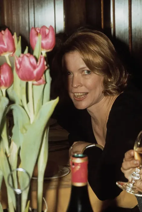 Framed Print : Ellen Burstyn With Tulips Framed Print : Ellen Burstyn With Tulips