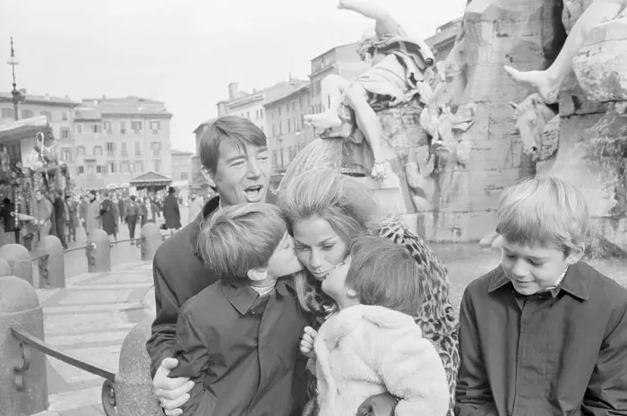 Framed Print : Ellen Hargitay Embracing Children of Jayne Mansfield Framed Print : Ellen Hargitay Embracing Children of Jayne Mansfield