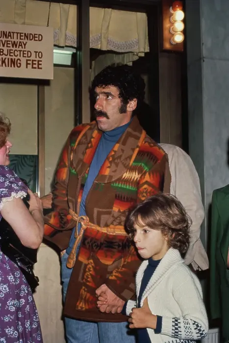 Framed Print : Elliott Gould with his son Jason Framed Print : Elliott Gould with his son Jason