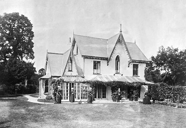 The Elms, a typical Victorian country house, 1867. (Photo by Hulton Archive / Getty Images)