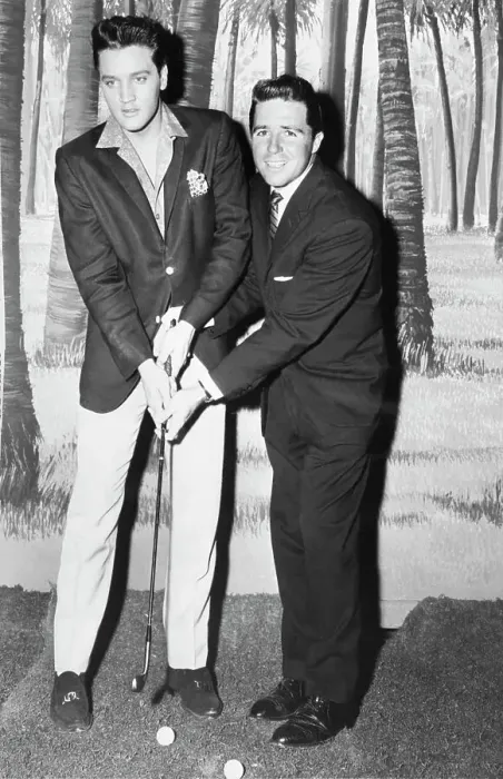 Framed Print : Elvis Getting Golf Lessons from Gary Player Framed Print : Elvis Getting Golf Lessons from Gary Player