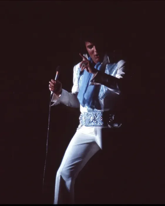Framed Print : Elvis Presley in concert in Las Vegas Framed Print : Elvis Presley in concert in Las Vegas