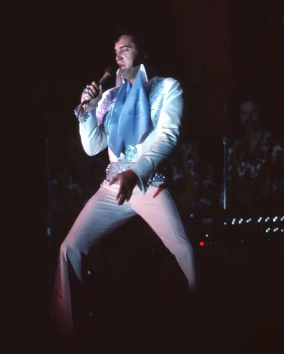 Framed Print : Elvis Presley in concert in Las Vegas Framed Print : Elvis Presley in concert in Las Vegas