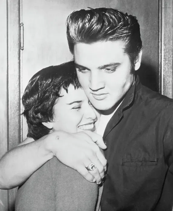 Framed Print : Elvis Presley and Girlfriend June Juanico Framed Print : Elvis Presley and Girlfriend June Juanico