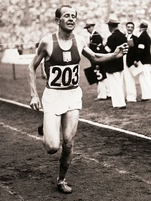 Framed Print : Emil Zapotek Winning 10, 000 Meter Race Framed Print : Emil Zapotek Winning 10, 000 Meter Race