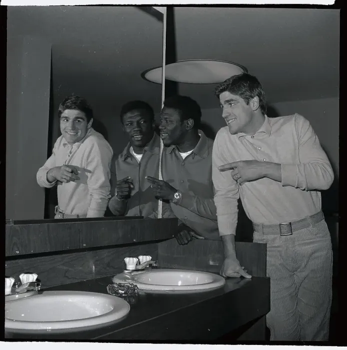 Framed Print : Emile Griffith with Nino Benvenuti Framed Print : Emile Griffith with Nino Benvenuti