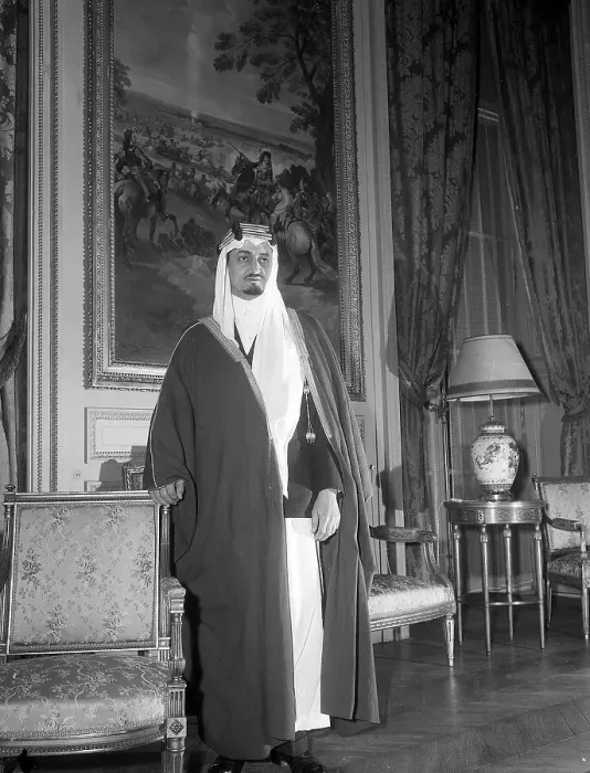 Framed Print : Emir Faisal Of Arabia In Sitting Room Framed Print : Emir Faisal Of Arabia In Sitting Room
