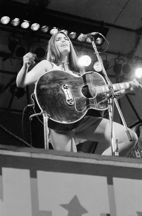 Framed Print : Emmylou Harris Performing in Central Park Framed Print : Emmylou Harris Performing in Central Park