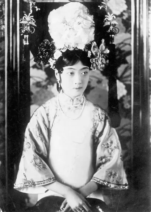 Framed Print : The Empress Of Manchoukuo Framed Print : The Empress Of Manchoukuo